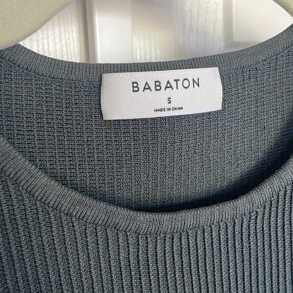 Babaton Sculpt Knit Racer Cropped Tank